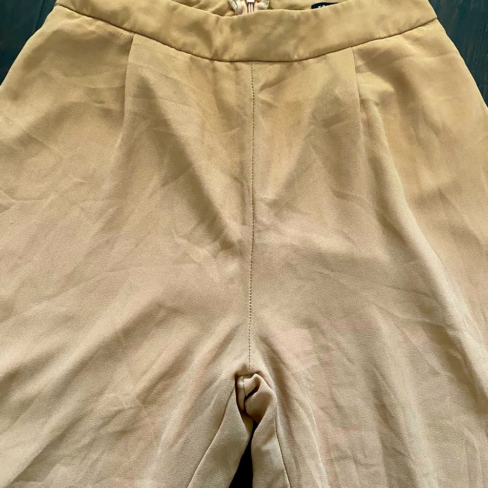 wide leg trousers